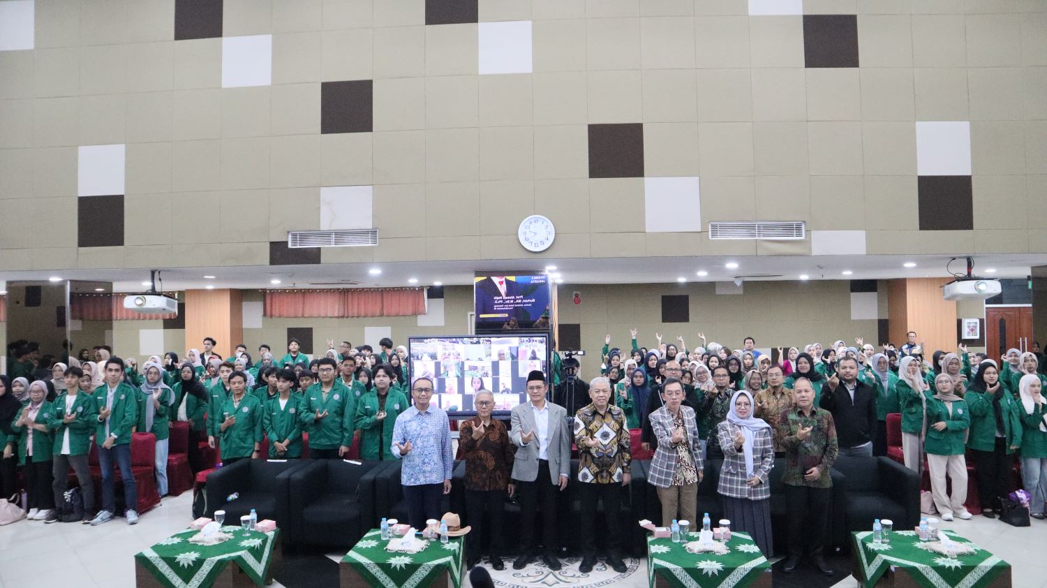 Dokumen Humas Uhamka