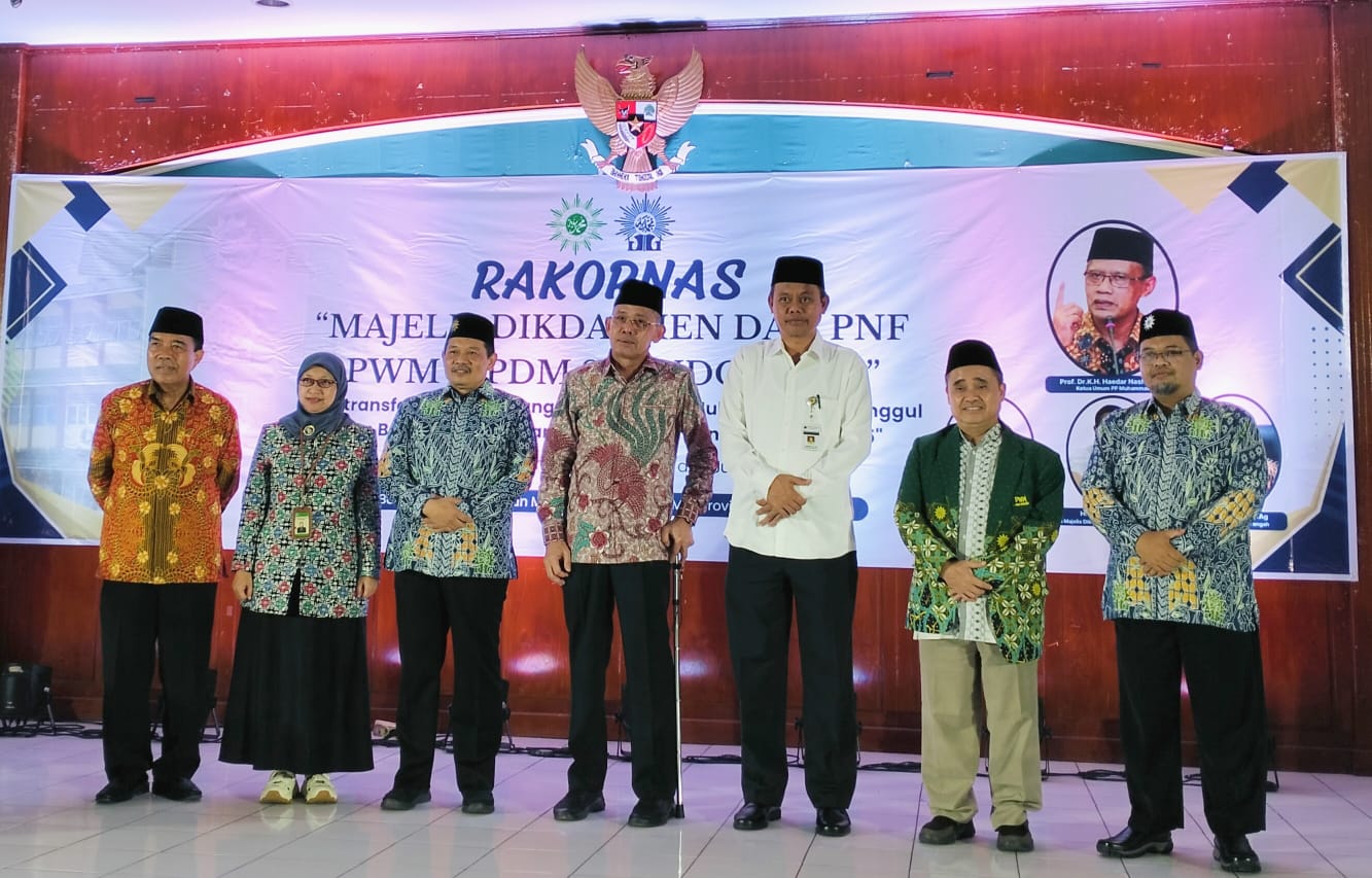 Foto bersama saat pembukaan Rakornas Majelis Dikdasmen-PNF PP Muhammadiyah. Foto: Cris